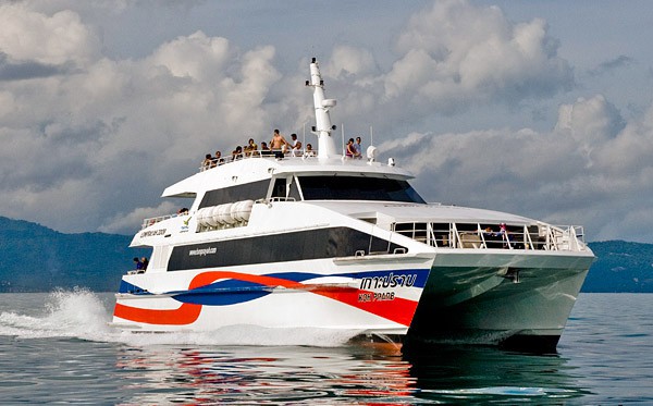 1765451252417Lomprayah-Koh-Samui-Ferry-Transfer.jpg
