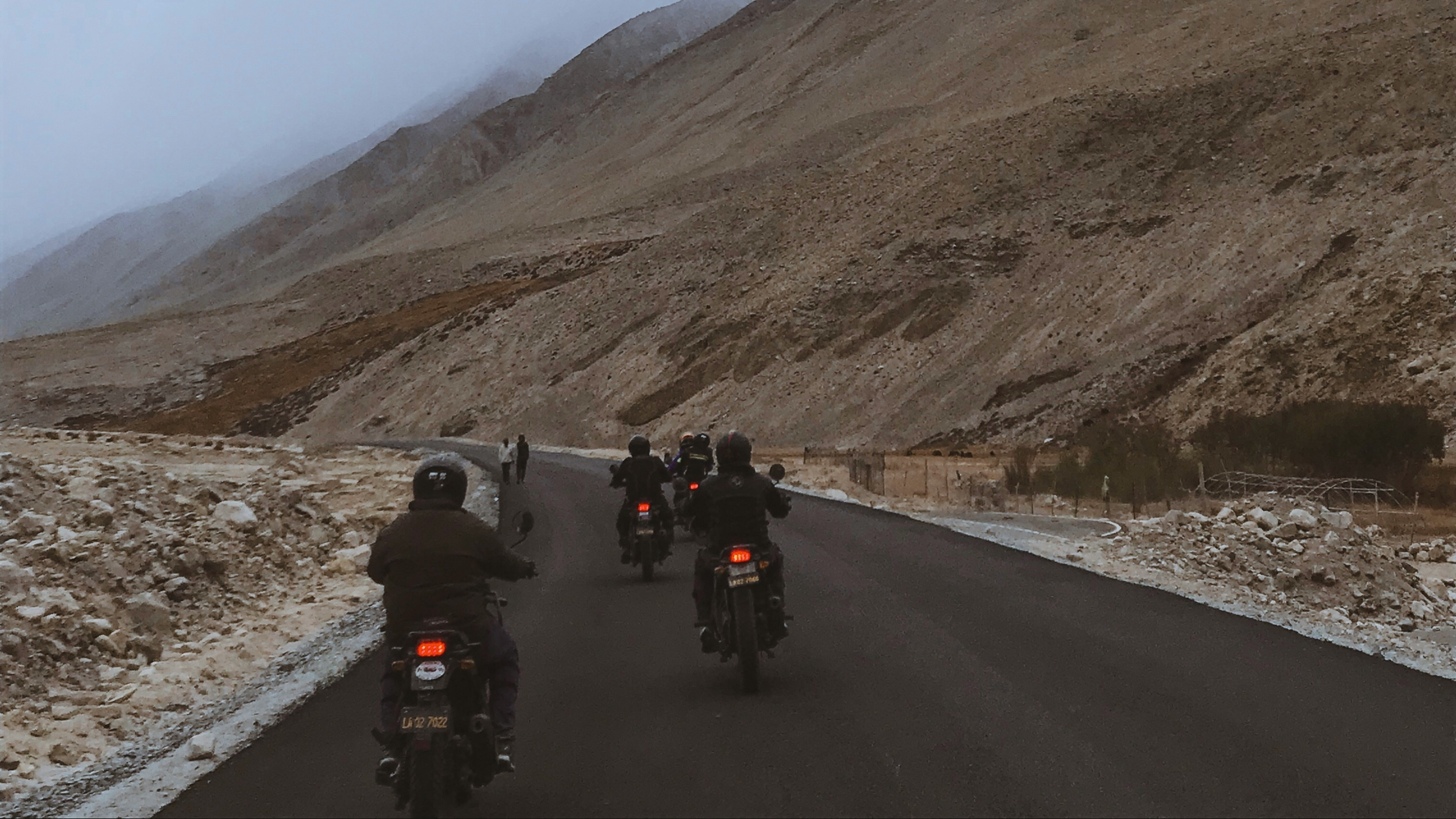 8 Days Thrilling Leh Ladakh Tour Package with Umling La