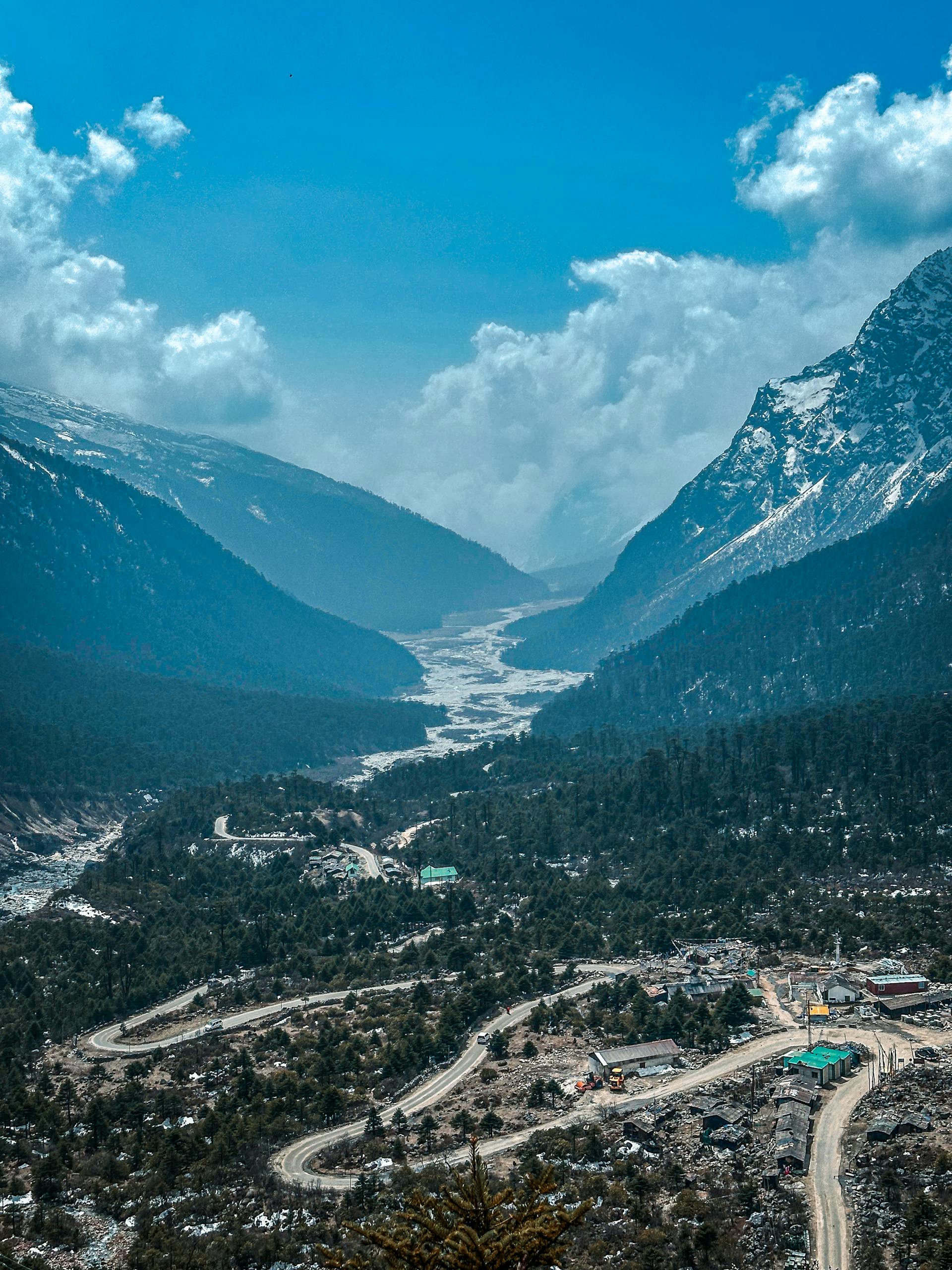 Why visit Yumthang Valley